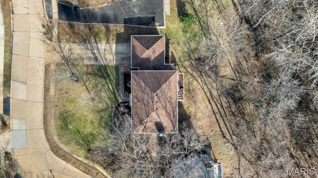 710 Briarfarm Lane, Kirkwood, MO 63122