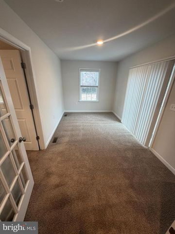 8528 ENGLESIDE ST, Alexandria, VA 22309