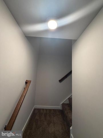 8528 ENGLESIDE ST, Alexandria, VA 22309