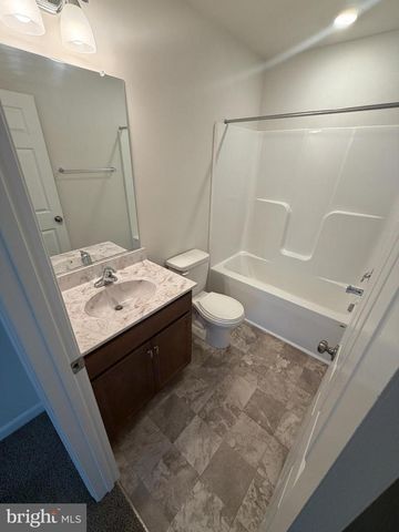 8528 ENGLESIDE ST, Alexandria, VA 22309