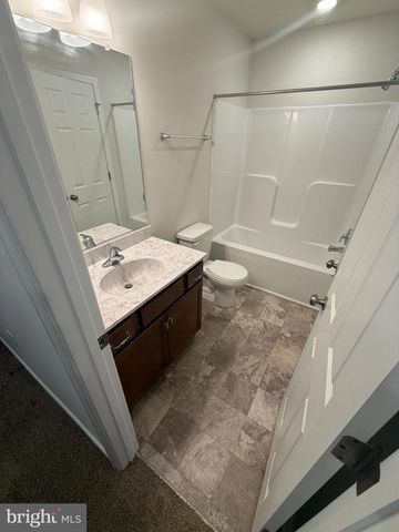 8528 ENGLESIDE ST, Alexandria, VA 22309