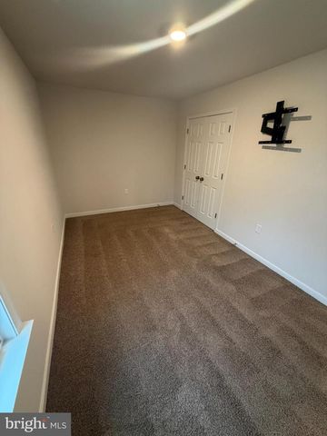 8528 ENGLESIDE ST, Alexandria, VA 22309