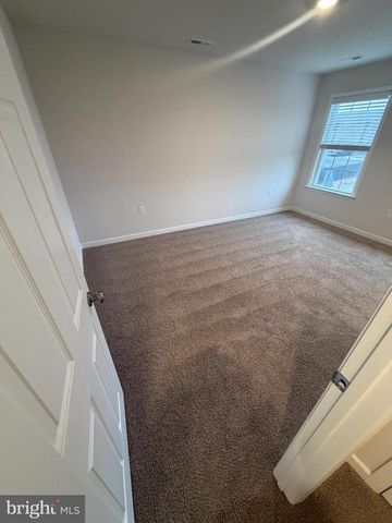 8528 ENGLESIDE ST, Alexandria, VA 22309