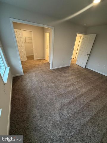 8528 ENGLESIDE ST, Alexandria, VA 22309