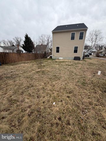 8528 ENGLESIDE ST, Alexandria, VA 22309