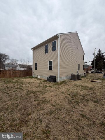 8528 ENGLESIDE ST, Alexandria, VA 22309