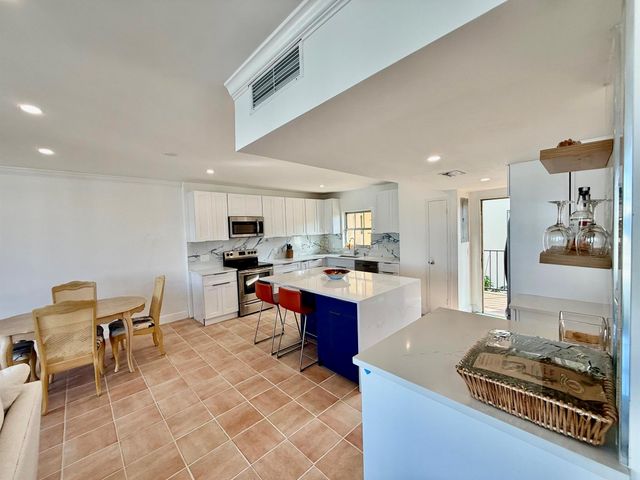 3475 S Ocean Boulevard 7150, Palm Beach, FL 33480