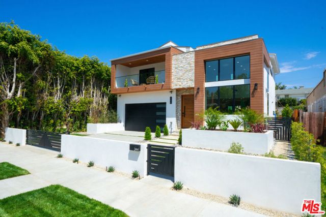 244 S Gramercy Place, Los Angeles, CA 90004