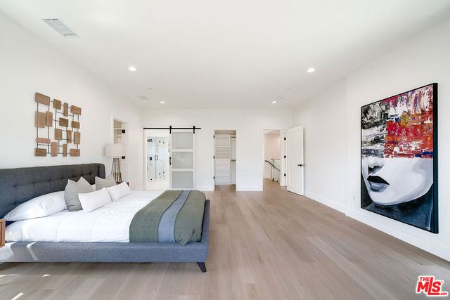 244 S Gramercy Place, Los Angeles, CA 90004