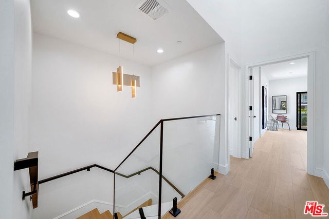 244 S Gramercy Place, Los Angeles, CA 90004