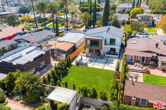 244 S Gramercy Place, Los Angeles, CA 90004