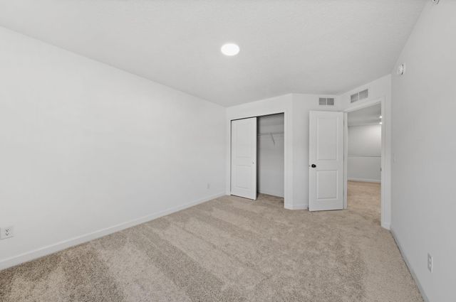 15006 Adare Way, Rosemount, MN 55068