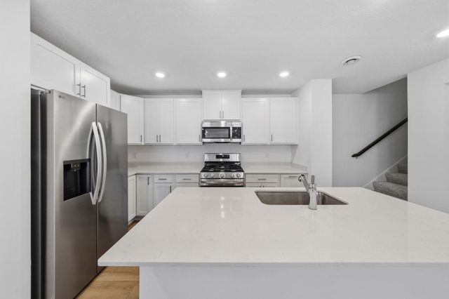 15006 Adare Way, Rosemount, MN 55068