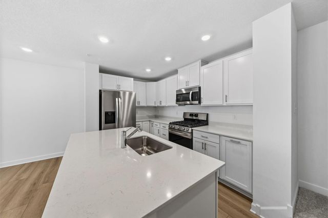 15006 Adare Way, Rosemount, MN 55068