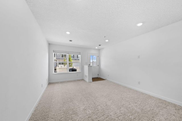 15006 Adare Way, Rosemount, MN 55068