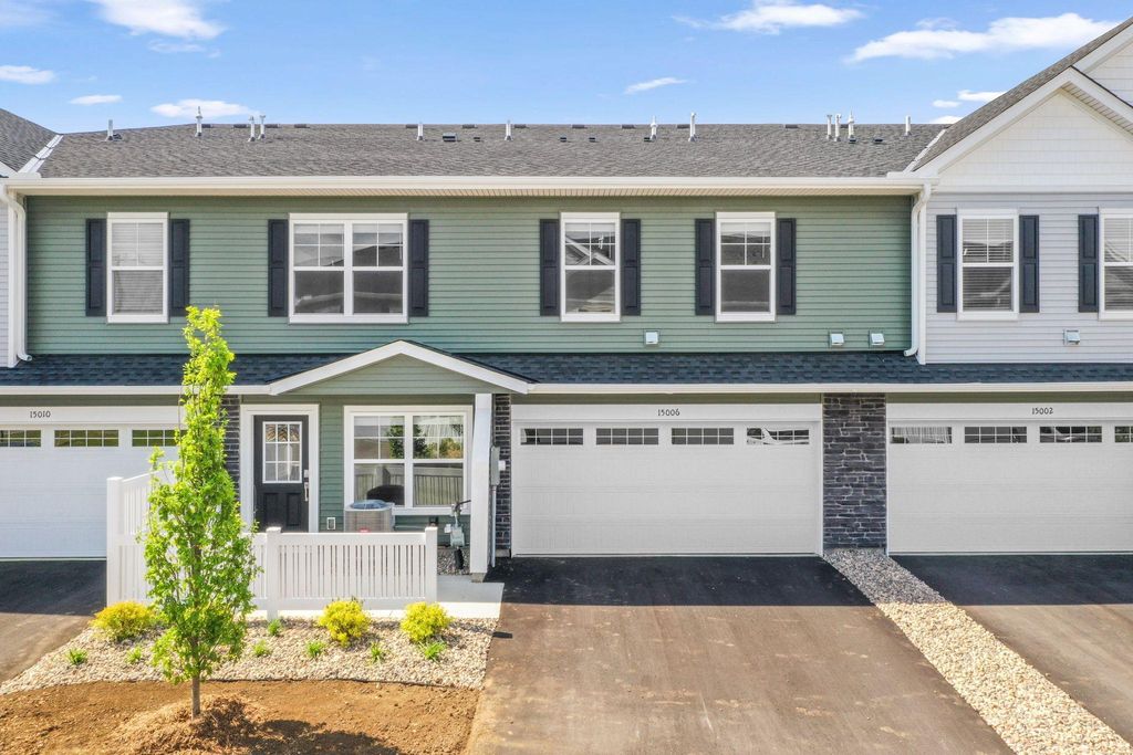 15006 Adare Way, Rosemount, MN 55068