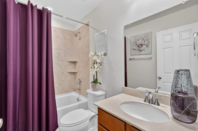 968 Burnett Drive, Aubrey, TX 76227