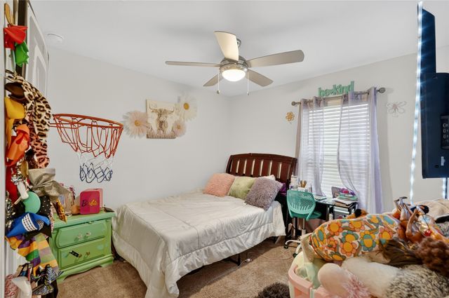 968 Burnett Drive, Aubrey, TX 76227