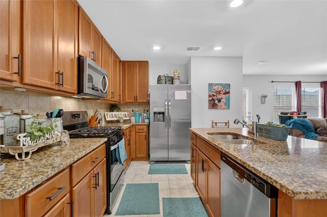 968 Burnett Drive, Aubrey, TX 76227