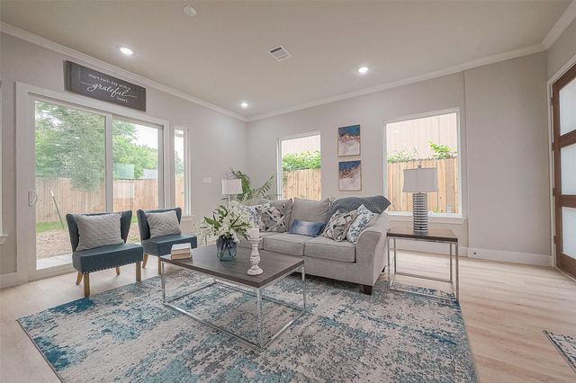3837 Mainer Street, Houston, TX 77021