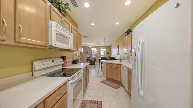 3736 82ND AVENUE CIRCLE E 103, Sarasota, FL 34243