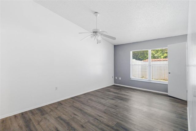 3062 STONECASTLE ROAD, Orlando, FL 32822