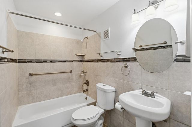 3062 STONECASTLE ROAD, Orlando, FL 32822