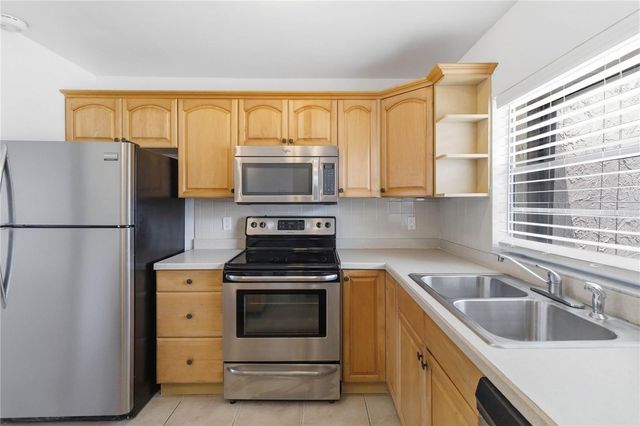3062 STONECASTLE ROAD, Orlando, FL 32822