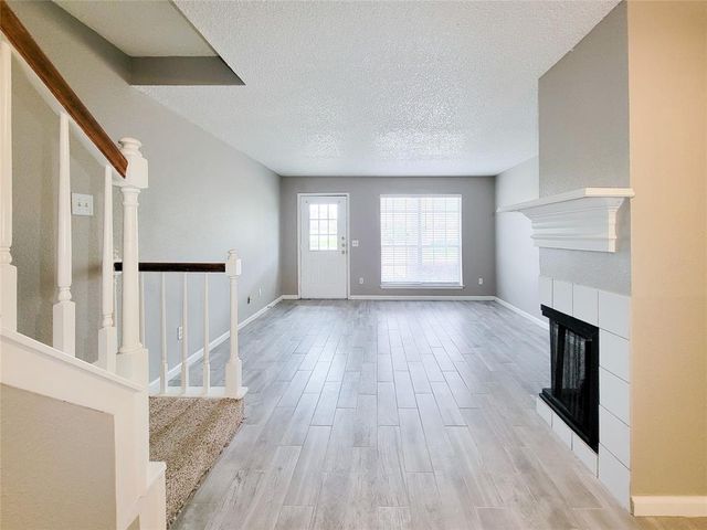 2808 Grants Lake Boulevard 304, Sugar Land, TX 77479