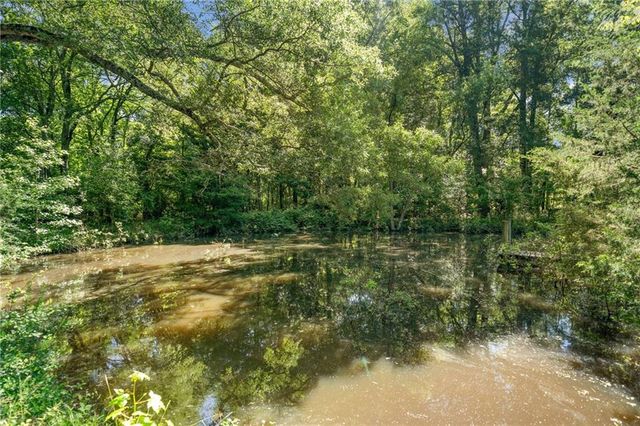 226 EUHARLEE FIVE FORKS Road, Kingston, GA 30145