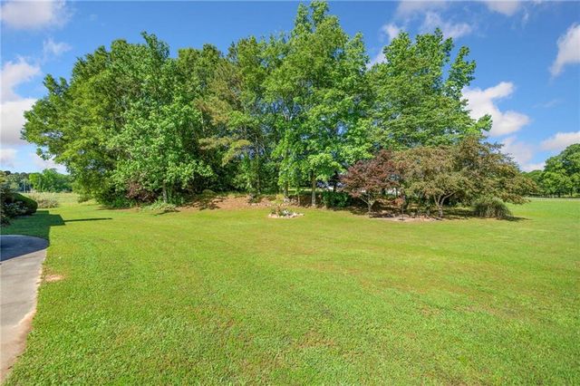 226 EUHARLEE FIVE FORKS Road, Kingston, GA 30145