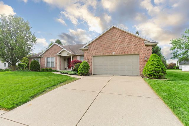 1416 Stone Trail, South Bend, IN 46614