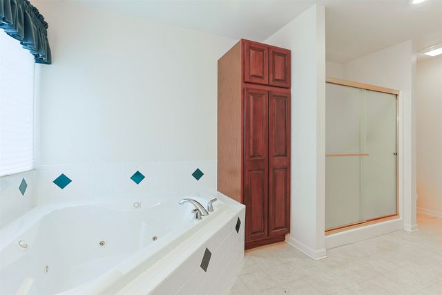 1416 Stone Trail, South Bend, IN 46614