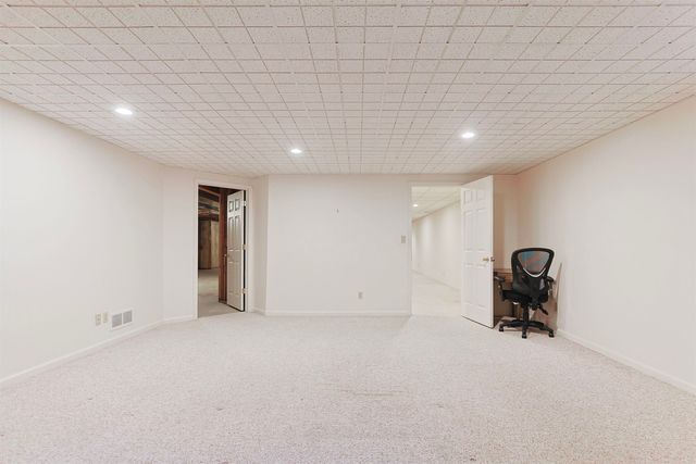 1416 Stone Trail, South Bend, IN 46614