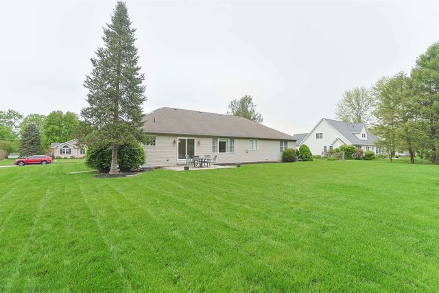 1416 Stone Trail, South Bend, IN 46614