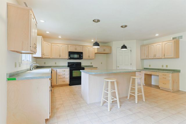 1416 Stone Trail, South Bend, IN 46614