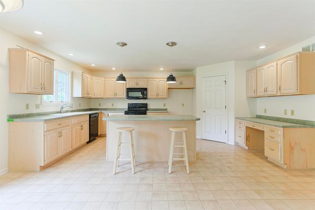 1416 Stone Trail, South Bend, IN 46614
