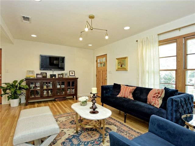 1913 Cullen Ave, Austin, TX 78757