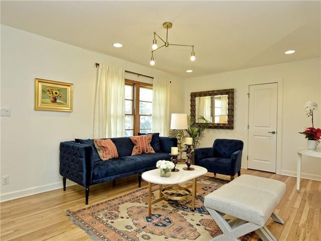 1913 Cullen Ave, Austin, TX 78757