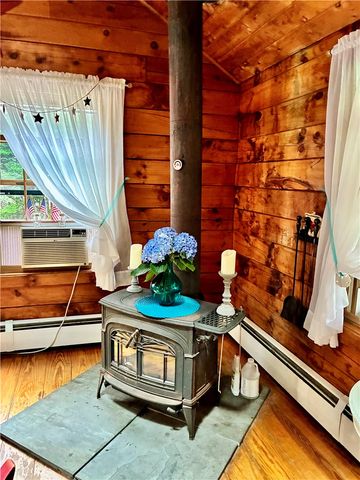 487 PLAIN MEETING HOUSE Road, West Greenwich, RI 02817