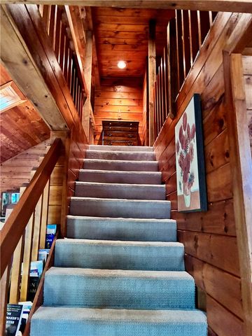487 PLAIN MEETING HOUSE Road, West Greenwich, RI 02817