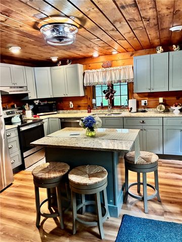 487 PLAIN MEETING HOUSE Road, West Greenwich, RI 02817