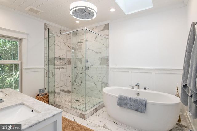 1010 S RIVER LANDING RD, Edgewater, MD 21037