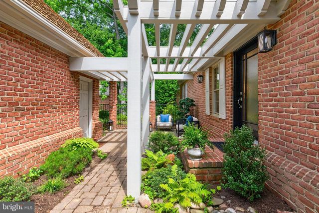 1010 S RIVER LANDING RD, Edgewater, MD 21037