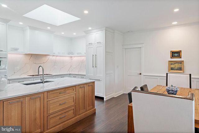 1010 S RIVER LANDING RD, Edgewater, MD 21037