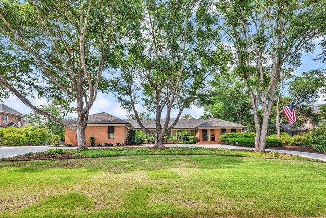 406 Dunes Dr., Myrtle Beach, SC 29572