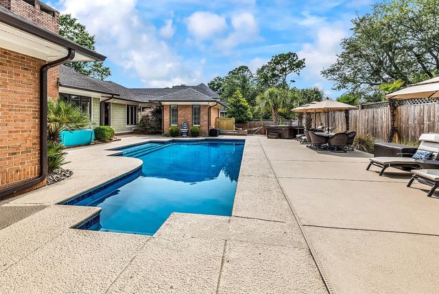406 Dunes Dr., Myrtle Beach, SC 29572