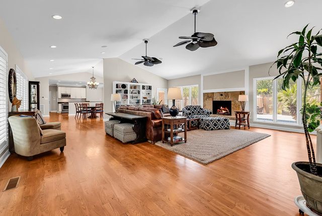 406 Dunes Dr., Myrtle Beach, SC 29572