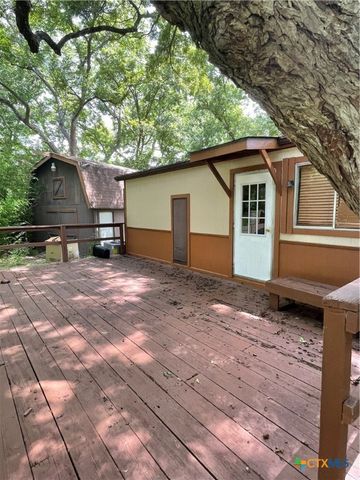 653 Scarborough, Canyon Lake, TX 78133