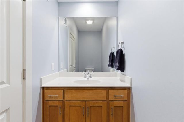 134 Beach Drive, Lake Tapawingo, MO 64015